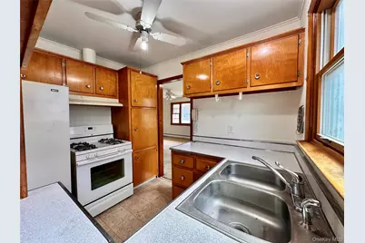 10 Smith Street, Red Hook, NY 12571 - Photo 24