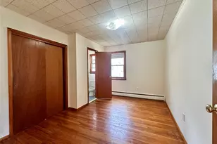 10 Smith St, Red Hook, NY 12571 - Photo 14