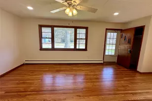 10 Smith St, Red Hook, NY 12571 - Photo 6