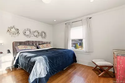 11 Oakland Street, Huntington, NY 11743 - Photo 12