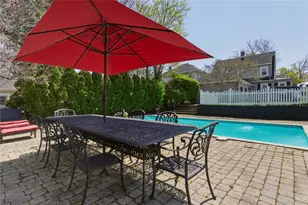 11 Oakland St, Huntington, NY 11743 - Photo 20