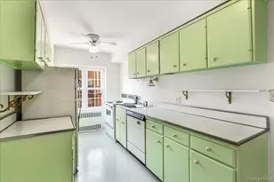 366 Stewart Ave, Garden City, NY 11530 - Photo 16