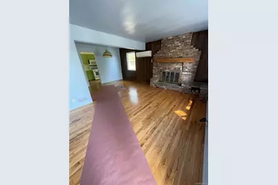 315 Manor Boulevard, Pearl River, NY 10965 - Photo 4