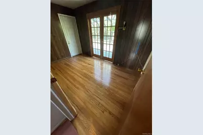 315 Manor Boulevard, Pearl River, NY 10965 - Photo 6