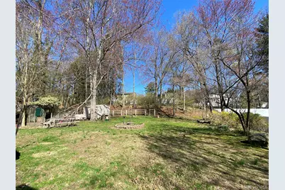 315 Manor Boulevard, Pearl River, NY 10965 - Photo 22
