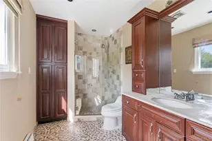 12 Pond Dr, Syosset, NY 11791 - Photo 12