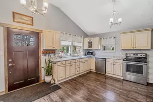 73 Wendy Dr, Farmingville, NY 11738 - Photo 8