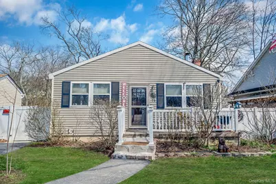 73 Wendy Drive, Farmingville, NY 11738 - Photo 2