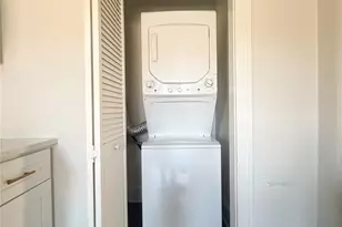 16 Minerva Pl, White Plains, NY 10601 - Photo 4