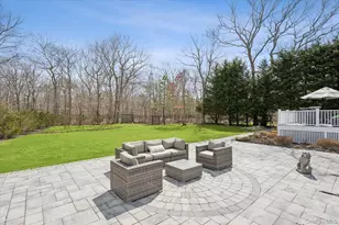 9 Red Creek Cir, Hampton Bays, NY 11946 - Photo 34