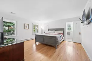 9 Red Creek Cir, Hampton Bays, NY 11946 - Photo 8