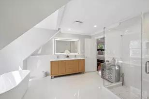 9 Red Creek Cir, Hampton Bays, NY 11946 - Photo 22