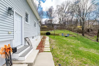 1463 Lincoln Terrace, Peekskill, NY 10566 - Photo 16