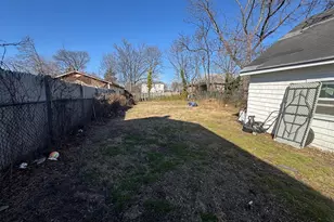 37 Maple Ave, Hempstead, NY 11550 - Photo 4