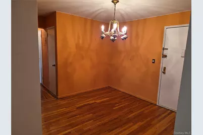 98 Dehaven Drive #2B, Yonkers, NY 10703 - Photo 2