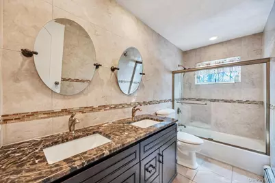 68 Hill Drive, Bohemia, NY 11716 - Photo 22