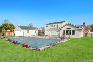 68 Hill Dr, Bohemia, NY 11716 - Photo 30