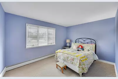 68 Hill Drive, Bohemia, NY 11716 - Photo 20