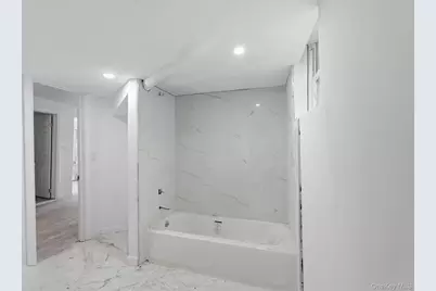 11 Aka 13 Lincoln Terrace, Yonkers, NY 10701 - Photo 32
