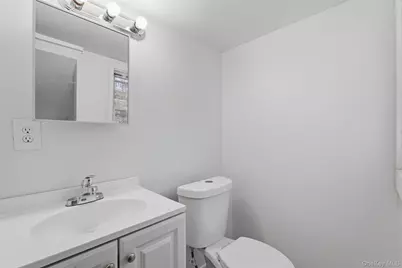 11 Aka 13 Lincoln Terrace, Yonkers, NY 10701 - Photo 12