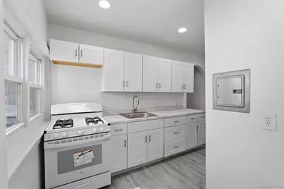 11 Aka 13 Lincoln Terrace, Yonkers, NY 10701 - Photo 6