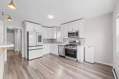 20 Dewitt Street, Valley Stream, NY 11580 - Photo 2