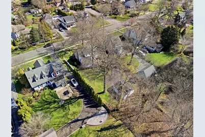 46 S Ireland Place, Amityville, NY 11701 - Photo 42