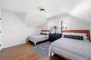 46 S Ireland Pl, Amityville, NY 11701 - Photo 14