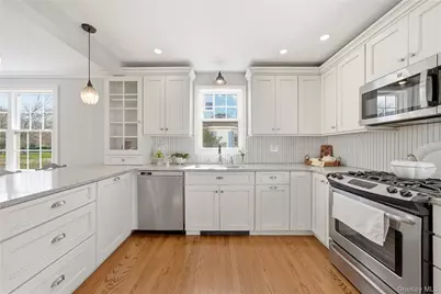 46 S Ireland Place, Amityville, NY 11701 - Photo 26