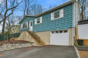 5 Orient Rd, Sound Beach, NY 11789 - Photo 2