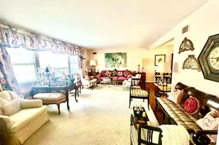 2 Wyckoff Pl, Woodmere, NY 11598 - Photo 2