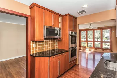 11 Rockhill Road, East Hills, NY 11577 - Photo 10
