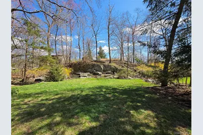 36 Julie Lane, Greenwood Lake, NY 10925 - Photo 2