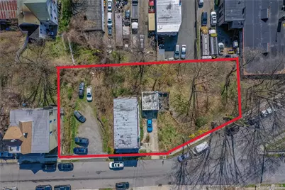 220 Woodland Avenue, Yonkers, NY 10703 - Photo 8