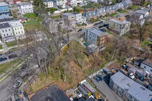 220 Woodland Ave, Yonkers, NY 10703 - Photo 6