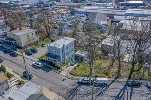 220 Woodland Ave, Yonkers, NY 10703 - Photo 2