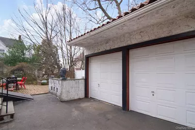 102 Magnolia Avenue, Mount Vernon, NY 10553 - Photo 26