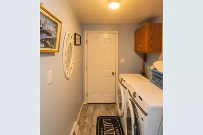 19 Biscayne Blvd, Poughkeepsie, NY 12603 - Photo 28