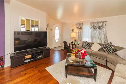 19 Biscayne Blvd, Poughkeepsie, NY 12603 - Photo 22