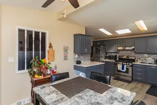 19 Biscayne Blvd, Poughkeepsie, NY 12603 - Photo 16