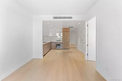 136-18 Maple Avenue #5G, Flushing, NY 11355 - Photo 2