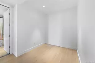 136-18 Maple Ave, Flushing, NY 11355 - Photo 14