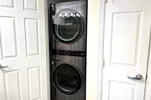 300 Mamaroneck Ave, White Plains, NY 10605 - Photo 10