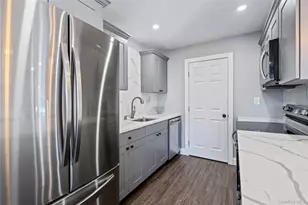 24 Richmond Blvd, Ronkonkoma, NY 11779 - Photo 6