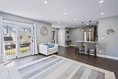 24 Richmond Boulevard #4B, Ronkonkoma, NY 11779 - Photo 14