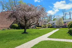 39 Carpenter Ave, Mount Kisco, NY 10549 - Photo 2