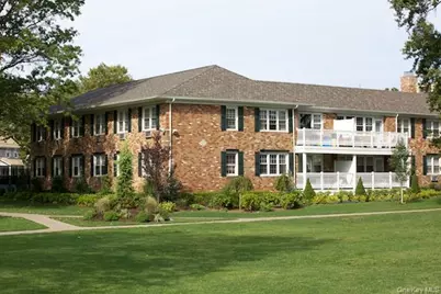 65 Prospect Avenue #3W, Hewlett, NY 11557 - Photo 2