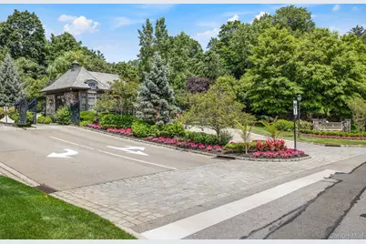 9 Earle Drive, Muttontown, NY 11791 - Photo 30