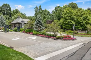 9 Earle Dr, Muttontown, NY 11791 - Photo 30