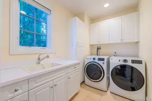 9 Earle Dr, Muttontown, NY 11791 - Photo 20